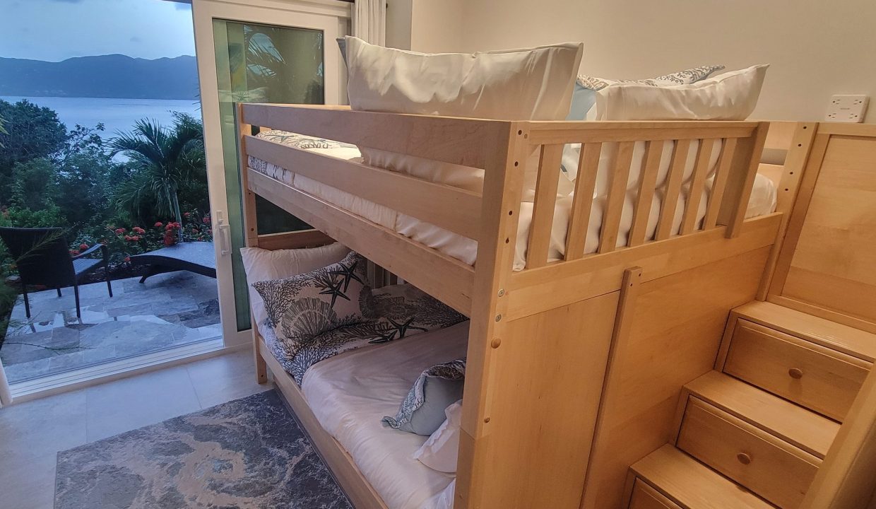 150eabe7-76a3-b8bc-bc82-d876d98423fa